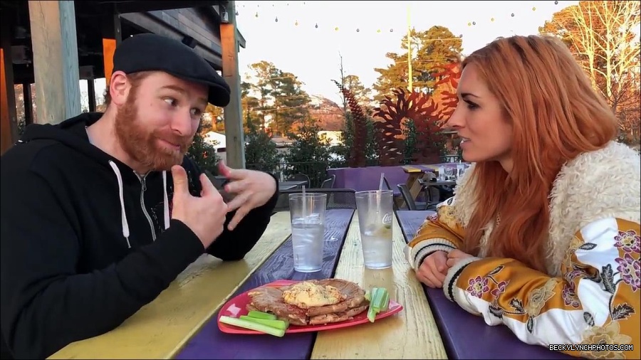 Y2Mate_is_-_Sami_Zayn___Becky_Lynch_debate_WWE_Mixed_Match_Challenge_strategy-lYjodl0RAns-720p-1655991488516_mp4_000056300.jpg