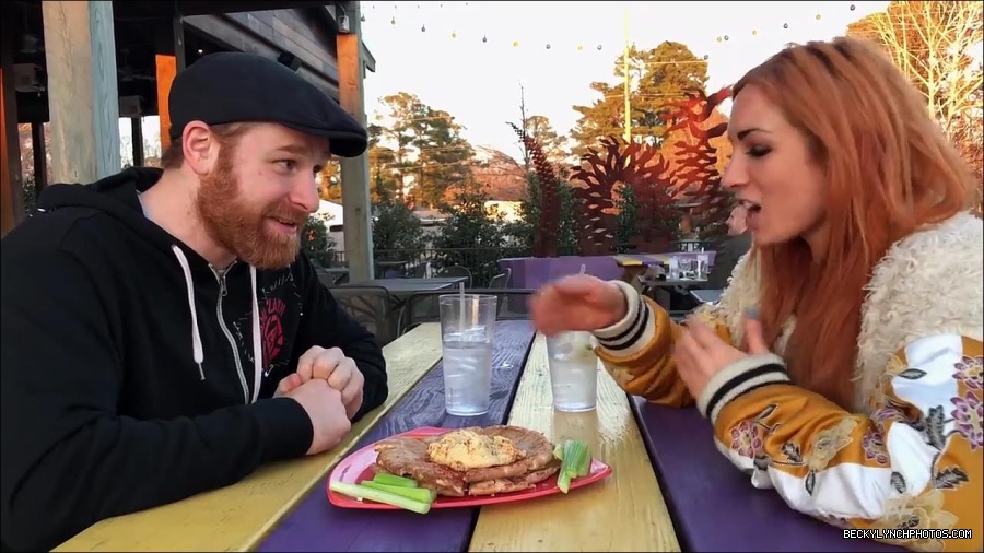 Y2Mate_is_-_Sami_Zayn___Becky_Lynch_debate_WWE_Mixed_Match_Challenge_strategy-lYjodl0RAns-720p-1655991488516_mp4_000059100.jpg