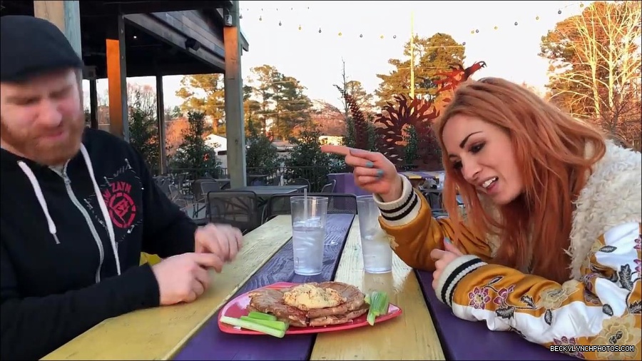 Y2Mate_is_-_Sami_Zayn___Becky_Lynch_debate_WWE_Mixed_Match_Challenge_strategy-lYjodl0RAns-720p-1655991488516_mp4_000065500.jpg