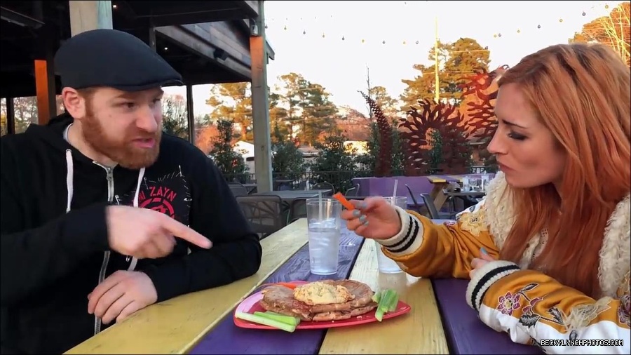 Y2Mate_is_-_Sami_Zayn___Becky_Lynch_debate_WWE_Mixed_Match_Challenge_strategy-lYjodl0RAns-720p-1655991488516_mp4_000084300.jpg