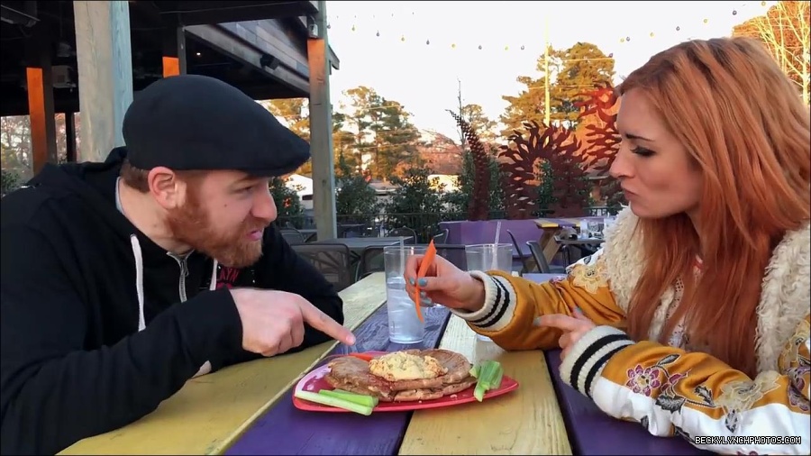 Y2Mate_is_-_Sami_Zayn___Becky_Lynch_debate_WWE_Mixed_Match_Challenge_strategy-lYjodl0RAns-720p-1655991488516_mp4_000085900.jpg