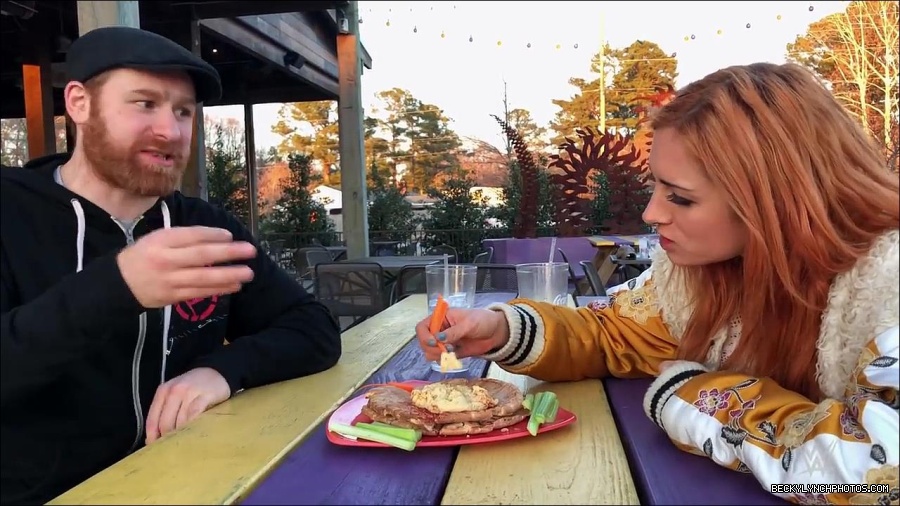 Y2Mate_is_-_Sami_Zayn___Becky_Lynch_debate_WWE_Mixed_Match_Challenge_strategy-lYjodl0RAns-720p-1655991488516_mp4_000088300.jpg