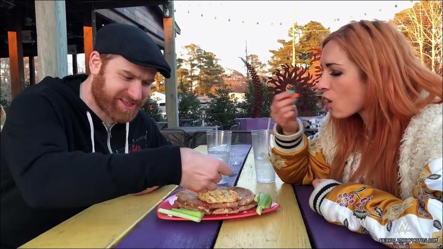 Y2Mate_is_-_Sami_Zayn___Becky_Lynch_debate_WWE_Mixed_Match_Challenge_strategy-lYjodl0RAns-720p-1655991488516_mp4_000090700.jpg