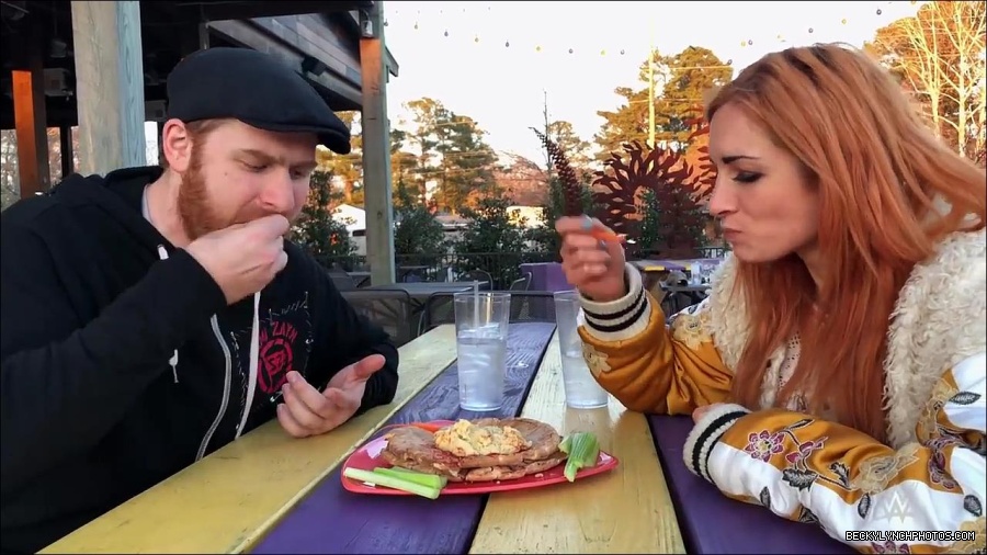 Y2Mate_is_-_Sami_Zayn___Becky_Lynch_debate_WWE_Mixed_Match_Challenge_strategy-lYjodl0RAns-720p-1655991488516_mp4_000091500.jpg