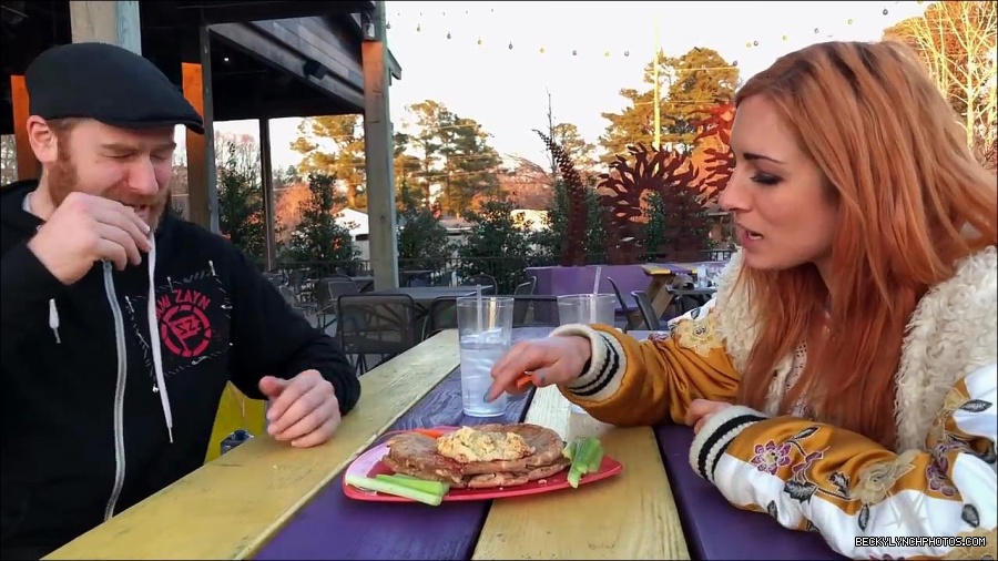 Y2Mate_is_-_Sami_Zayn___Becky_Lynch_debate_WWE_Mixed_Match_Challenge_strategy-lYjodl0RAns-720p-1655991488516_mp4_000093500.jpg