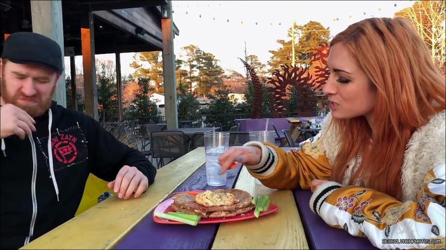 Y2Mate_is_-_Sami_Zayn___Becky_Lynch_debate_WWE_Mixed_Match_Challenge_strategy-lYjodl0RAns-720p-1655991488516_mp4_000093900.jpg
