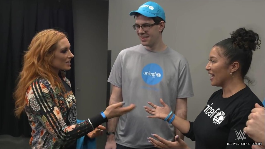 Y2Mate_is_-_Becky_Lynch_celebrates_her_birthday_with_Sami_Zayn_and_their_Mixed_Match_Challenge_charity_UNICEF-JBxP9HuiiLc-720p-1655991830238_mp4_000061400.jpg