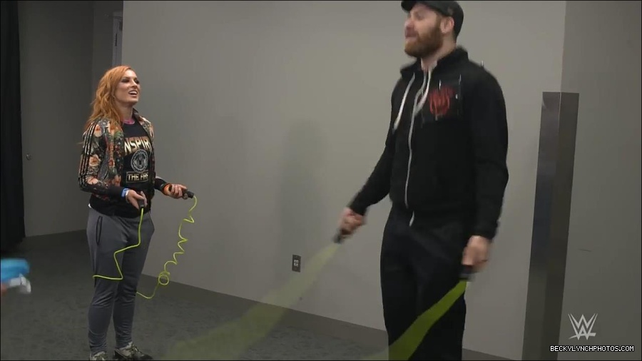 Y2Mate_is_-_Becky_Lynch_celebrates_her_birthday_with_Sami_Zayn_and_their_Mixed_Match_Challenge_charity_UNICEF-JBxP9HuiiLc-720p-1655991830238_mp4_000122600.jpg