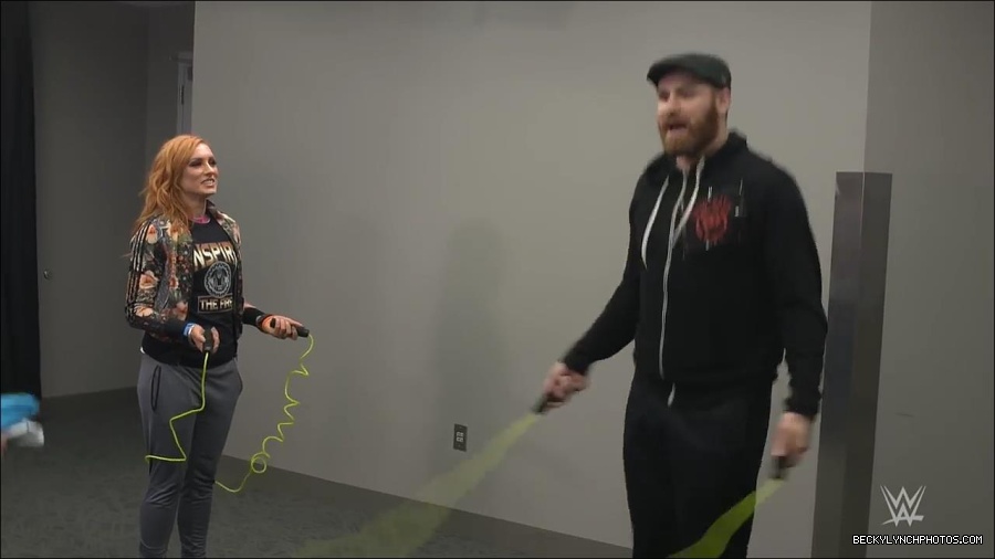 Y2Mate_is_-_Becky_Lynch_celebrates_her_birthday_with_Sami_Zayn_and_their_Mixed_Match_Challenge_charity_UNICEF-JBxP9HuiiLc-720p-1655991830238_mp4_000123400.jpg