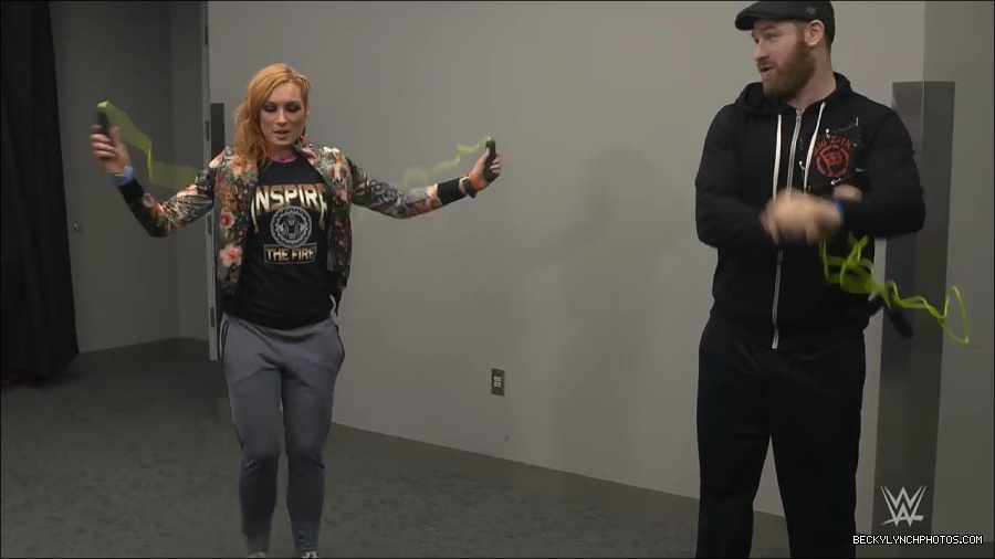 Y2Mate_is_-_Becky_Lynch_celebrates_her_birthday_with_Sami_Zayn_and_their_Mixed_Match_Challenge_charity_UNICEF-JBxP9HuiiLc-720p-1655991830238_mp4_000129800.jpg