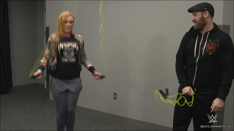Y2Mate_is_-_Becky_Lynch_celebrates_her_birthday_with_Sami_Zayn_and_their_Mixed_Match_Challenge_charity_UNICEF-JBxP9HuiiLc-720p-1655991830238_mp4_000130600.jpg