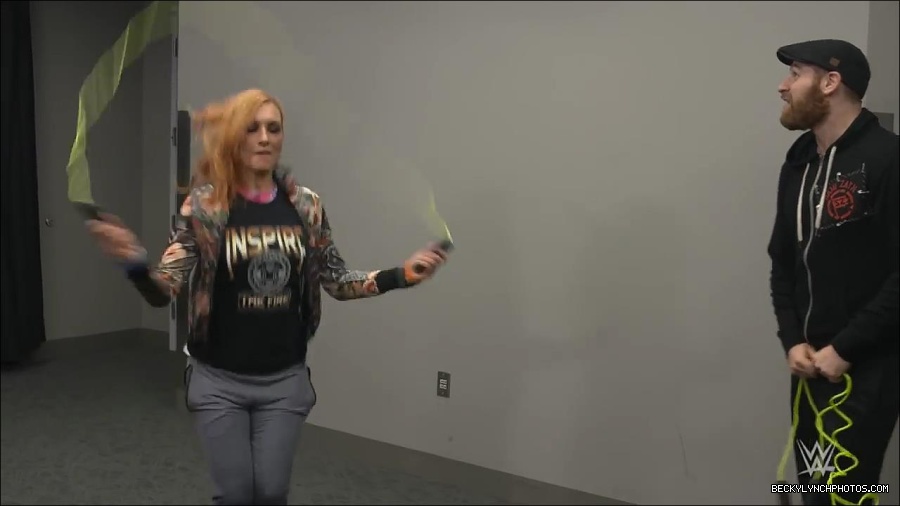 Y2Mate_is_-_Becky_Lynch_celebrates_her_birthday_with_Sami_Zayn_and_their_Mixed_Match_Challenge_charity_UNICEF-JBxP9HuiiLc-720p-1655991830238_mp4_000131400.jpg