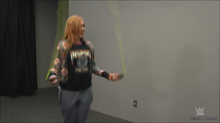 Y2Mate_is_-_Becky_Lynch_celebrates_her_birthday_with_Sami_Zayn_and_their_Mixed_Match_Challenge_charity_UNICEF-JBxP9HuiiLc-720p-1655991830238_mp4_000133400.jpg