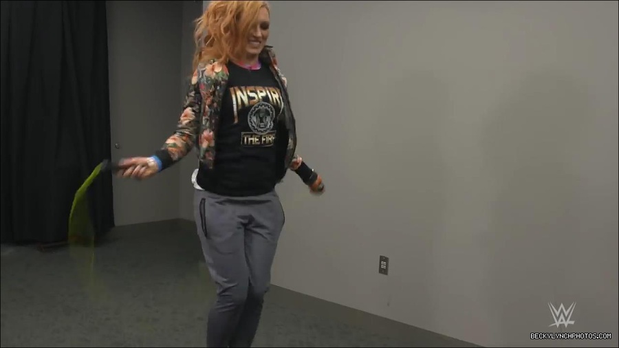 Y2Mate_is_-_Becky_Lynch_celebrates_her_birthday_with_Sami_Zayn_and_their_Mixed_Match_Challenge_charity_UNICEF-JBxP9HuiiLc-720p-1655991830238_mp4_000134600.jpg
