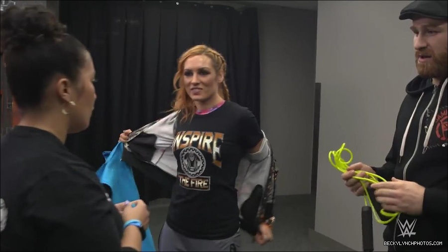 Y2Mate_is_-_Becky_Lynch_celebrates_her_birthday_with_Sami_Zayn_and_their_Mixed_Match_Challenge_charity_UNICEF-JBxP9HuiiLc-720p-1655991830238_mp4_000141800.jpg