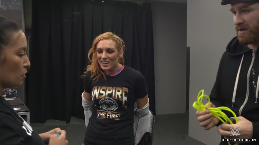 Y2Mate_is_-_Becky_Lynch_celebrates_her_birthday_with_Sami_Zayn_and_their_Mixed_Match_Challenge_charity_UNICEF-JBxP9HuiiLc-720p-1655991830238_mp4_000142600.jpg