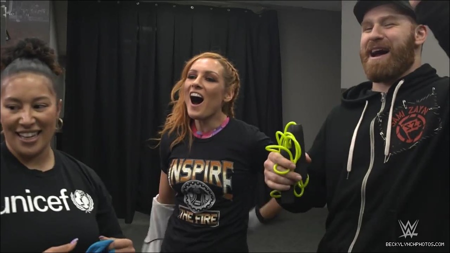 Y2Mate_is_-_Becky_Lynch_celebrates_her_birthday_with_Sami_Zayn_and_their_Mixed_Match_Challenge_charity_UNICEF-JBxP9HuiiLc-720p-1655991830238_mp4_000144600.jpg