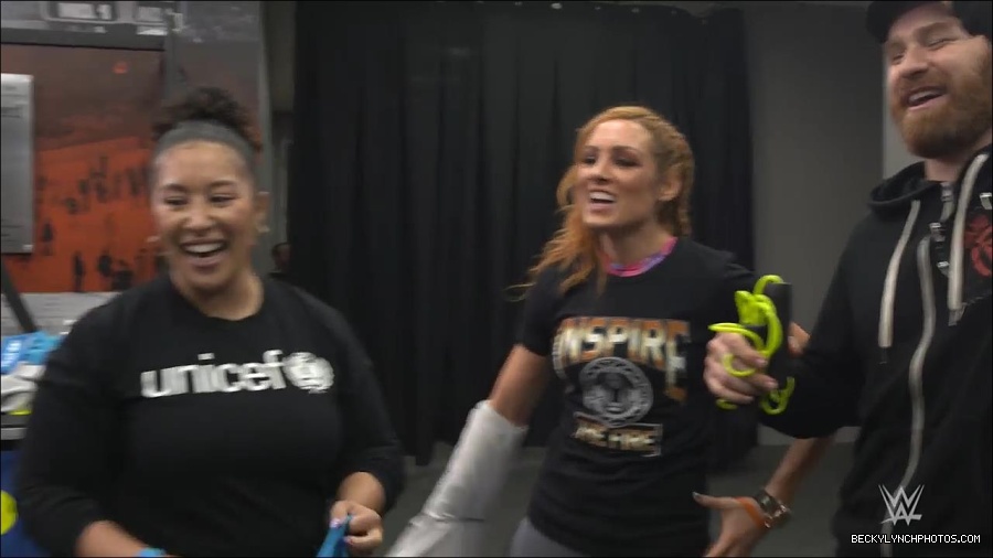 Y2Mate_is_-_Becky_Lynch_celebrates_her_birthday_with_Sami_Zayn_and_their_Mixed_Match_Challenge_charity_UNICEF-JBxP9HuiiLc-720p-1655991830238_mp4_000145400.jpg