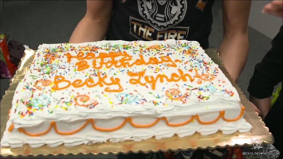 Y2Mate_is_-_Becky_Lynch_celebrates_her_birthday_with_Sami_Zayn_and_their_Mixed_Match_Challenge_charity_UNICEF-JBxP9HuiiLc-720p-1655991830238_mp4_000157800.jpg