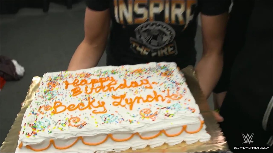Y2Mate_is_-_Becky_Lynch_celebrates_her_birthday_with_Sami_Zayn_and_their_Mixed_Match_Challenge_charity_UNICEF-JBxP9HuiiLc-720p-1655991830238_mp4_000159000.jpg