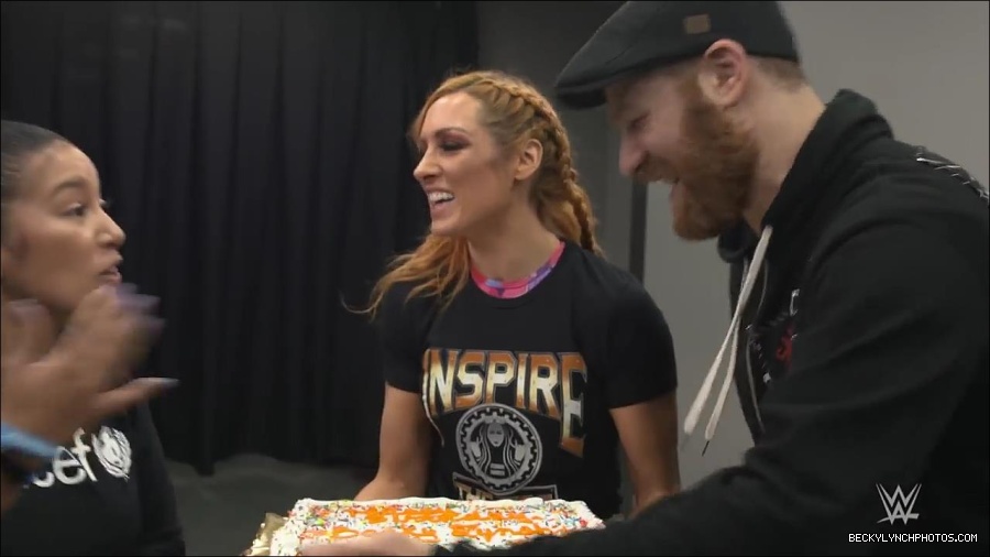 Y2Mate_is_-_Becky_Lynch_celebrates_her_birthday_with_Sami_Zayn_and_their_Mixed_Match_Challenge_charity_UNICEF-JBxP9HuiiLc-720p-1655991830238_mp4_000161000.jpg