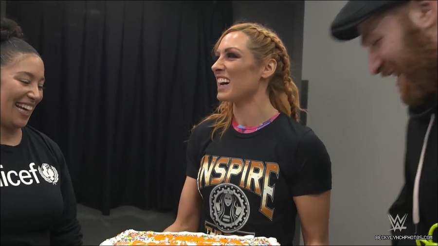 Y2Mate_is_-_Becky_Lynch_celebrates_her_birthday_with_Sami_Zayn_and_their_Mixed_Match_Challenge_charity_UNICEF-JBxP9HuiiLc-720p-1655991830238_mp4_000163400.jpg
