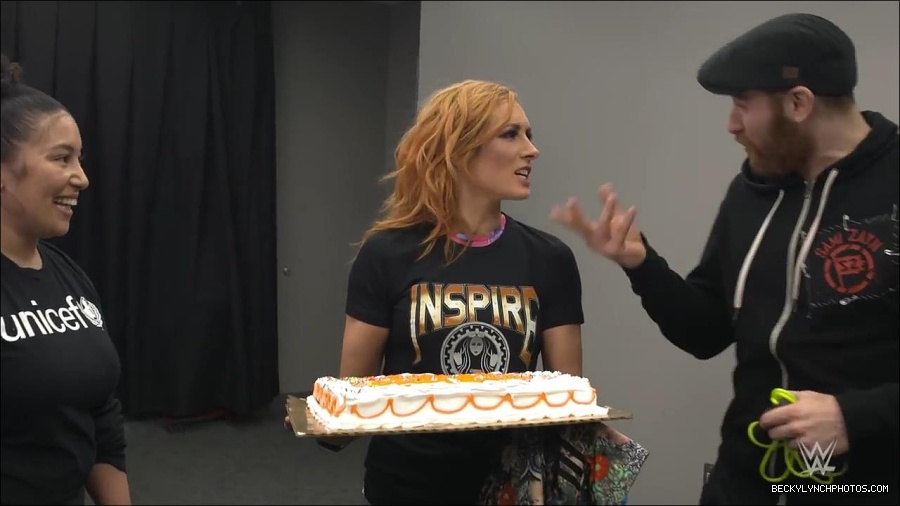 Y2Mate_is_-_Becky_Lynch_celebrates_her_birthday_with_Sami_Zayn_and_their_Mixed_Match_Challenge_charity_UNICEF-JBxP9HuiiLc-720p-1655991830238_mp4_000175400.jpg