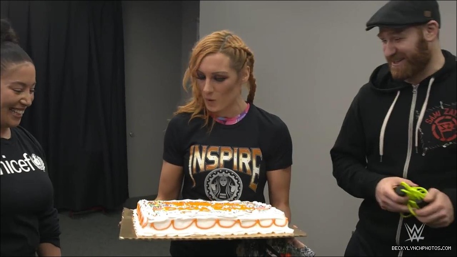 Y2Mate_is_-_Becky_Lynch_celebrates_her_birthday_with_Sami_Zayn_and_their_Mixed_Match_Challenge_charity_UNICEF-JBxP9HuiiLc-720p-1655991830238_mp4_000176600.jpg