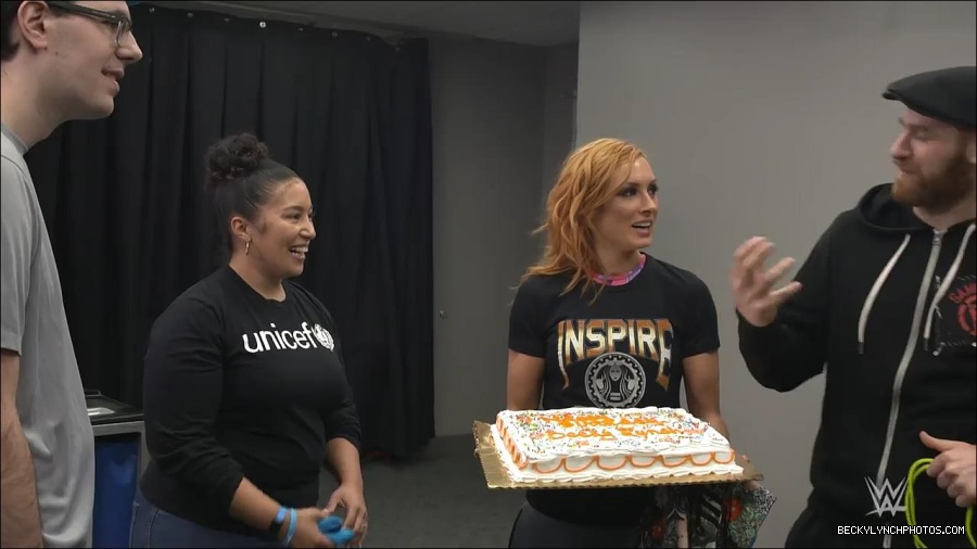 Y2Mate_is_-_Becky_Lynch_celebrates_her_birthday_with_Sami_Zayn_and_their_Mixed_Match_Challenge_charity_UNICEF-JBxP9HuiiLc-720p-1655991830238_mp4_000181400.jpg