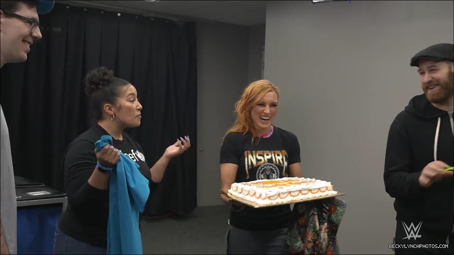 Y2Mate_is_-_Becky_Lynch_celebrates_her_birthday_with_Sami_Zayn_and_their_Mixed_Match_Challenge_charity_UNICEF-JBxP9HuiiLc-720p-1655991830238_mp4_000183800.jpg