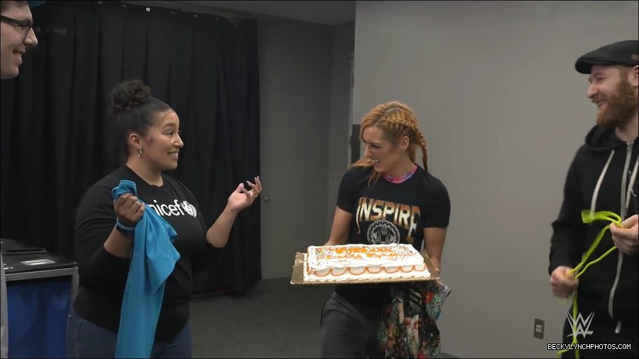 Y2Mate_is_-_Becky_Lynch_celebrates_her_birthday_with_Sami_Zayn_and_their_Mixed_Match_Challenge_charity_UNICEF-JBxP9HuiiLc-720p-1655991830238_mp4_000184600.jpg