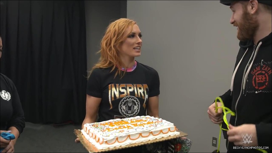 Y2Mate_is_-_Becky_Lynch_celebrates_her_birthday_with_Sami_Zayn_and_their_Mixed_Match_Challenge_charity_UNICEF-JBxP9HuiiLc-720p-1655991830238_mp4_000188200.jpg