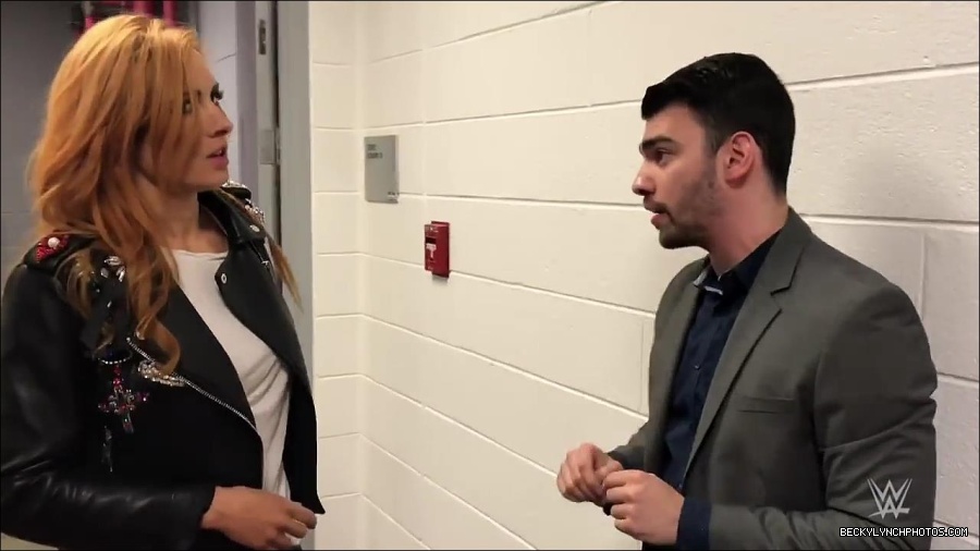Y2Mate_is_-_Becky_Lynch_gets_stopped_by_security_one_week_before_competing_on_WWE_Mixed_Match_Challenge-QFnBQncJn64-720p-1655992595623_mp4_000010500.jpg