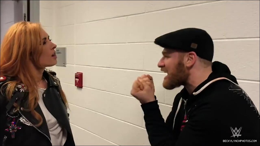 Y2Mate_is_-_Becky_Lynch_gets_stopped_by_security_one_week_before_competing_on_WWE_Mixed_Match_Challenge-QFnBQncJn64-720p-1655992595623_mp4_000040900.jpg