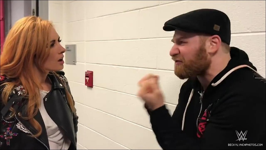 Y2Mate_is_-_Becky_Lynch_gets_stopped_by_security_one_week_before_competing_on_WWE_Mixed_Match_Challenge-QFnBQncJn64-720p-1655992595623_mp4_000042100.jpg