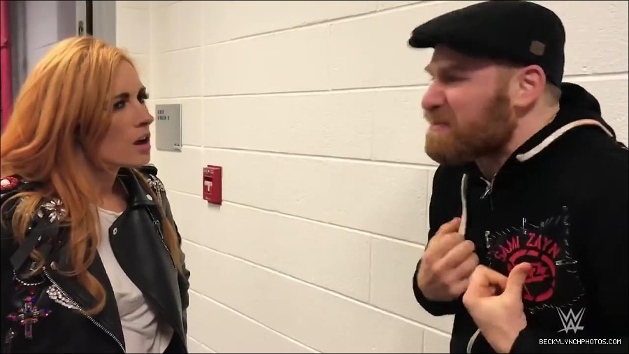 Y2Mate_is_-_Becky_Lynch_gets_stopped_by_security_one_week_before_competing_on_WWE_Mixed_Match_Challenge-QFnBQncJn64-720p-1655992595623_mp4_000042500.jpg
