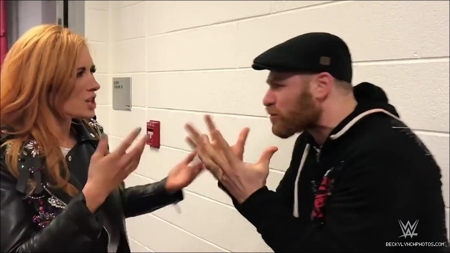 Y2Mate_is_-_Becky_Lynch_gets_stopped_by_security_one_week_before_competing_on_WWE_Mixed_Match_Challenge-QFnBQncJn64-720p-1655992595623_mp4_000044100.jpg