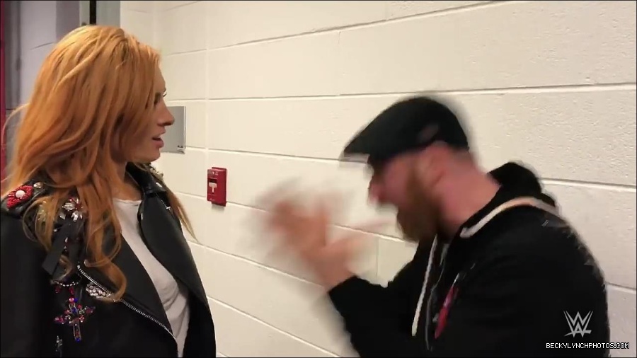 Y2Mate_is_-_Becky_Lynch_gets_stopped_by_security_one_week_before_competing_on_WWE_Mixed_Match_Challenge-QFnBQncJn64-720p-1655992595623_mp4_000048900.jpg