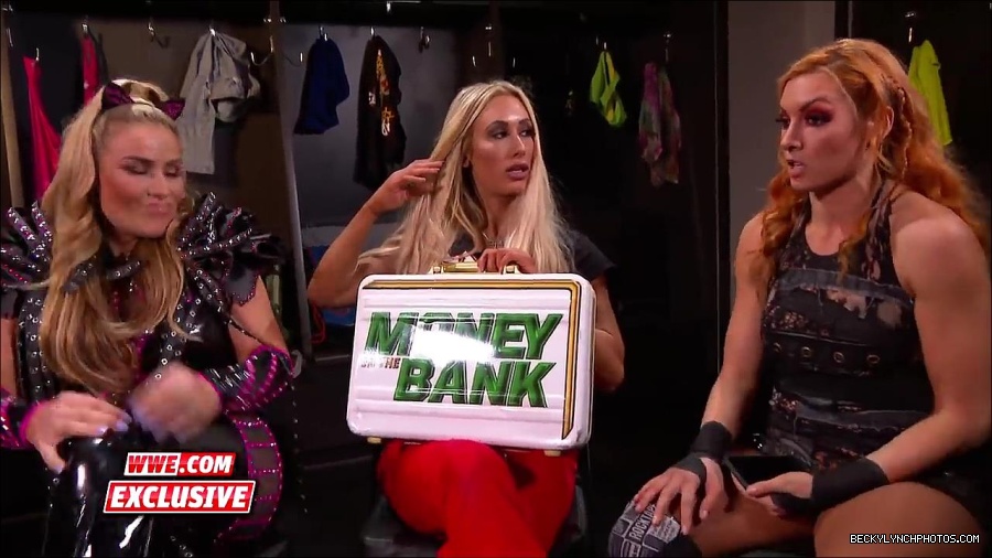 Y2Mate_is_-_Becky_Lynch_challenges_Carmella_to_a_match_next_week_SmackDown_Exclusive2C_Feb__272C_2018-2QbwdYmwHoU-720p-1655993179426_mp4_000047900.jpg