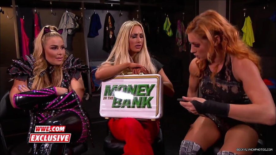 Y2Mate_is_-_Becky_Lynch_challenges_Carmella_to_a_match_next_week_SmackDown_Exclusive2C_Feb__272C_2018-2QbwdYmwHoU-720p-1655993179426_mp4_000051900.jpg