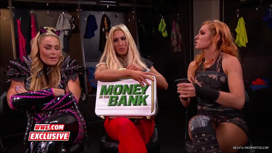 Y2Mate_is_-_Becky_Lynch_challenges_Carmella_to_a_match_next_week_SmackDown_Exclusive2C_Feb__272C_2018-2QbwdYmwHoU-720p-1655993179426_mp4_000053500.jpg