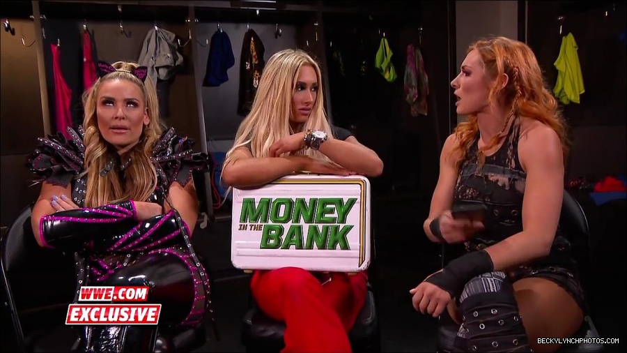 Y2Mate_is_-_Becky_Lynch_challenges_Carmella_to_a_match_next_week_SmackDown_Exclusive2C_Feb__272C_2018-2QbwdYmwHoU-720p-1655993179426_mp4_000054700.jpg