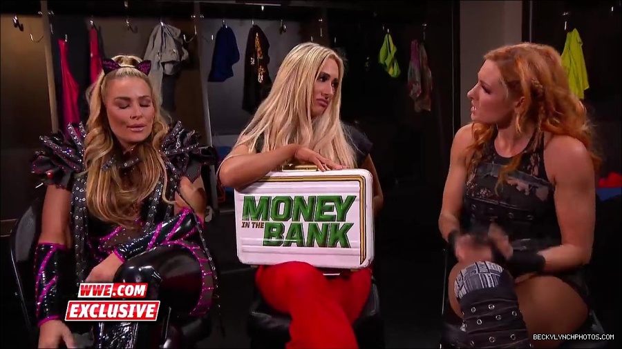 Y2Mate_is_-_Becky_Lynch_challenges_Carmella_to_a_match_next_week_SmackDown_Exclusive2C_Feb__272C_2018-2QbwdYmwHoU-720p-1655993179426_mp4_000059500.jpg