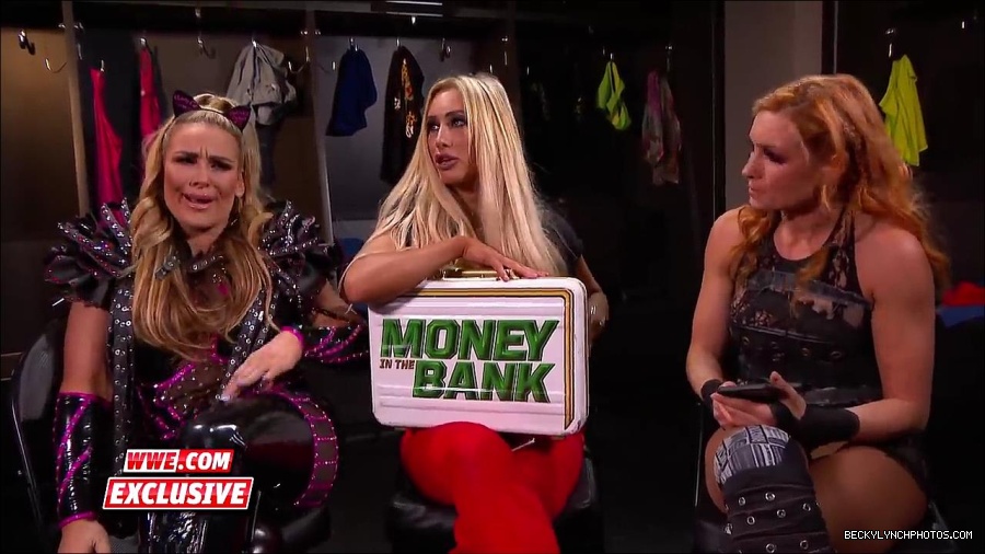 Y2Mate_is_-_Becky_Lynch_challenges_Carmella_to_a_match_next_week_SmackDown_Exclusive2C_Feb__272C_2018-2QbwdYmwHoU-720p-1655993179426_mp4_000061500.jpg