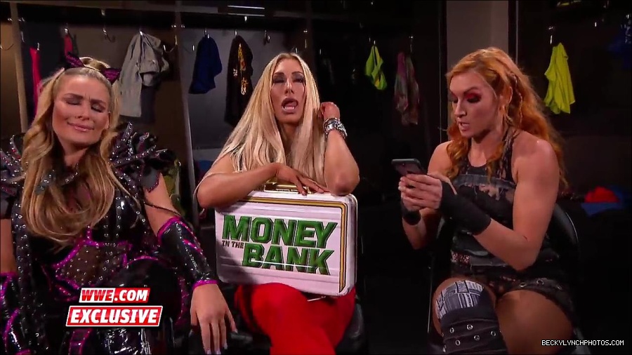 Y2Mate_is_-_Becky_Lynch_challenges_Carmella_to_a_match_next_week_SmackDown_Exclusive2C_Feb__272C_2018-2QbwdYmwHoU-720p-1655993179426_mp4_000063100.jpg