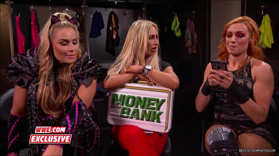 Y2Mate_is_-_Becky_Lynch_challenges_Carmella_to_a_match_next_week_SmackDown_Exclusive2C_Feb__272C_2018-2QbwdYmwHoU-720p-1655993179426_mp4_000081500.jpg
