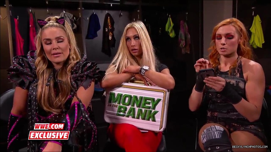 Y2Mate_is_-_Becky_Lynch_challenges_Carmella_to_a_match_next_week_SmackDown_Exclusive2C_Feb__272C_2018-2QbwdYmwHoU-720p-1655993179426_mp4_000083500.jpg