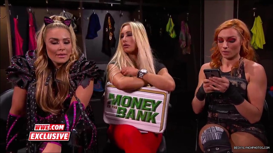 Y2Mate_is_-_Becky_Lynch_challenges_Carmella_to_a_match_next_week_SmackDown_Exclusive2C_Feb__272C_2018-2QbwdYmwHoU-720p-1655993179426_mp4_000085100.jpg