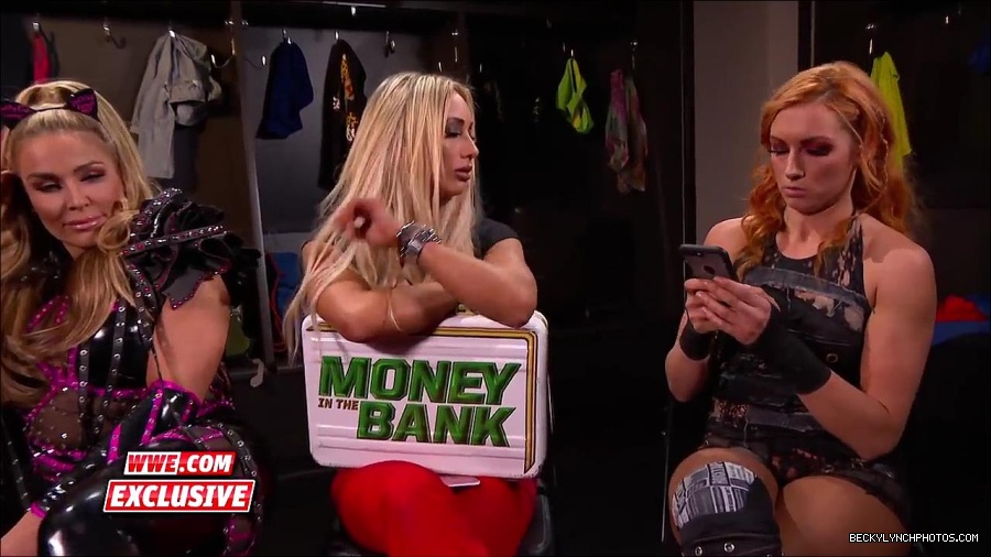 Y2Mate_is_-_Becky_Lynch_challenges_Carmella_to_a_match_next_week_SmackDown_Exclusive2C_Feb__272C_2018-2QbwdYmwHoU-720p-1655993179426_mp4_000092300.jpg