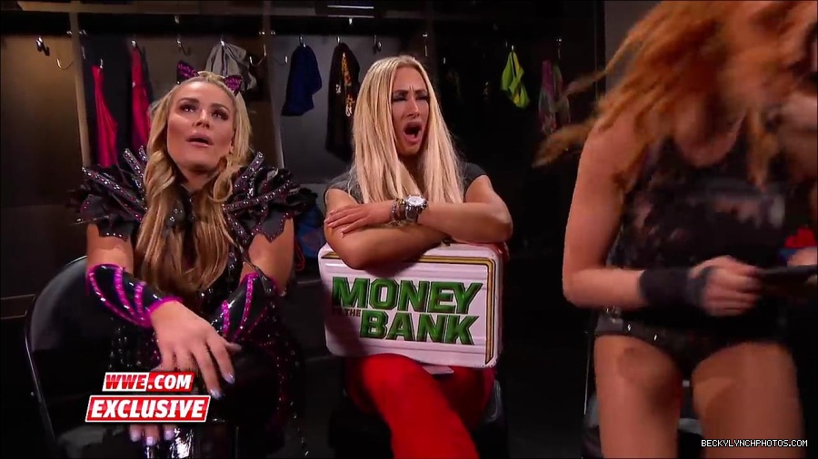 Y2Mate_is_-_Becky_Lynch_challenges_Carmella_to_a_match_next_week_SmackDown_Exclusive2C_Feb__272C_2018-2QbwdYmwHoU-720p-1655993179426_mp4_000104300.jpg